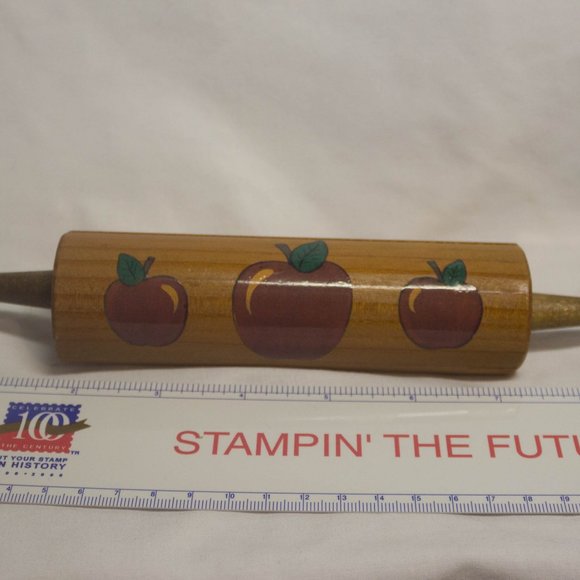 Apple Decorated Rolling Pin Recipe card Holder - Picture 1 of 7